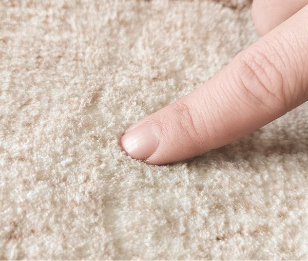 Contemporary Abstract Rugs under Dining Room Table, Modern Geometric Carpets for Bedroom, Modern Living Room Rug Placement Ideas-HomePaintingDecor