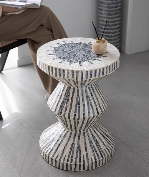 Shell Small Sofa Side Table, Bedside Small Side Table, Portable Casual Side Table, Contemporary Round Side Table, Creative Coffee Table-HomePaintingDecor