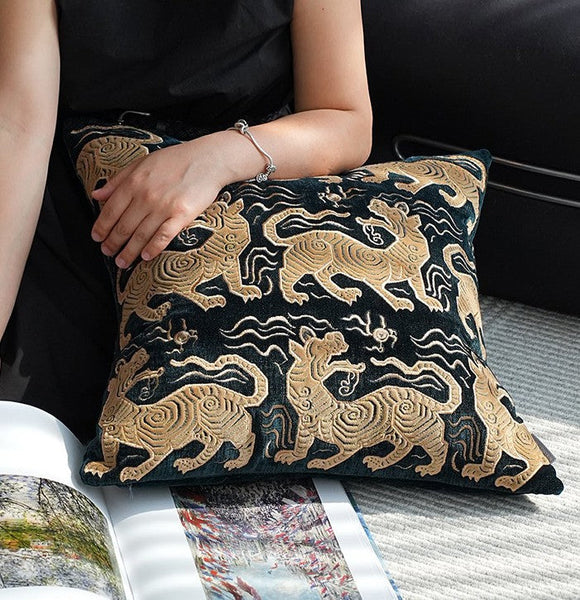 Embroidery Tiger Pattern Pillows for Couch, Contemporary Modern Sofa Pillows, Decorative Throw Pillows for Bedroom, Large Modern Sofa Pillow for Living Room-HomePaintingDecor