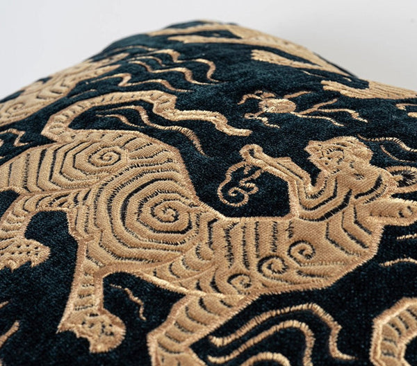 Embroidery Tiger Pattern Pillows for Couch, Contemporary Modern Sofa Pillows, Decorative Throw Pillows for Bedroom, Large Modern Sofa Pillow for Living Room-HomePaintingDecor