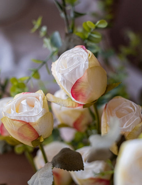 Creative Flower Arrangement Ideas for Home Decoration, Wedding Flowers, White Rose Flowers, Artificial Rose Floral for Dining Room Table, Bedroom Flower Arrangement Ideas, Botany Plants-HomePaintingDecor