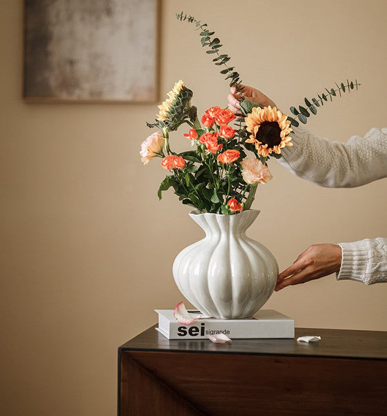 Modern Flower Vase Centerpiece on Table, Handmade Water Holding Flower Vases, Porcelain Flower Vases, Ceramic Bouquet Vases-HomePaintingDecor