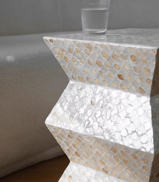 Portable Casual Side Table, Shell Small Sofa Side Table, Unique Small End Table, Contemporary Round Side Table, Creative Coffee Table-HomePaintingDecor