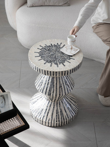 Shell Small Sofa Side Table, Bedside Small Side Table, Portable Casual Side Table, Contemporary Round Side Table, Creative Coffee Table-HomePaintingDecor