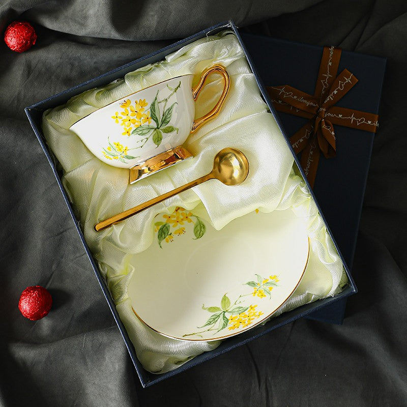 British Royal Ceramic Tea Cups For Afternoon Tea, Vintage Floral Design, English Tableware